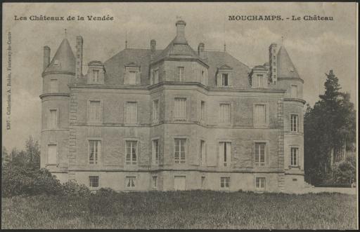 Le château de Mouchamps.
