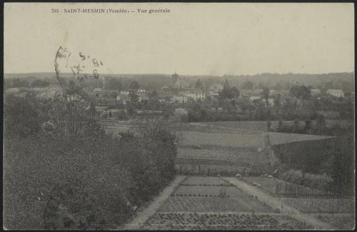 Vues générales du bourg (vues 1-2) et vue aérienne (vue 3).