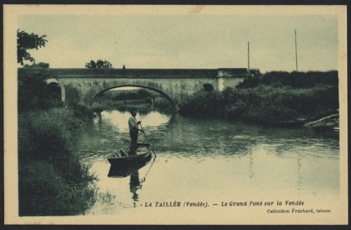 Le pont enjambant la Vendée entre Le Gué-de-Velluire et La Taillée (vues 1 et 2). Les écluses de la Boule d'Or (vue 3).