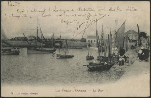 Le port (vue 1) et la poissonerie (vue 2).