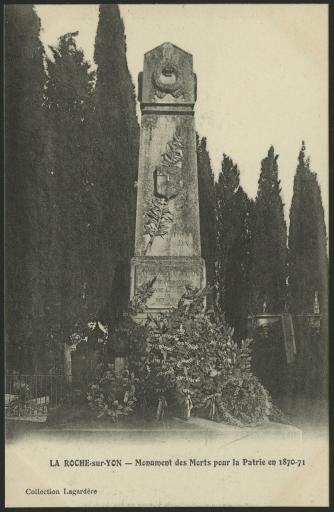 Le monument aux morts pour la Patrie en 1870-1871, situé dans le cimetière du Point du Jour.