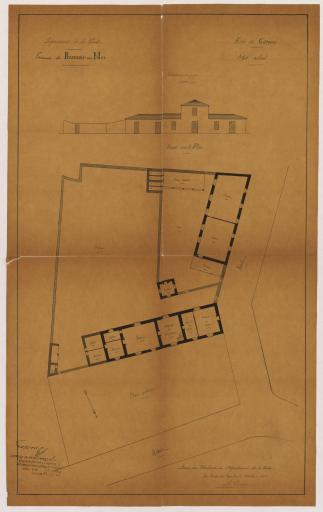 Projet d'agrandissement de l'école de garçons : plan d'ensemble de l'école actuelle et façade sur la place / Signé par : G. Loquet, architecte du département.