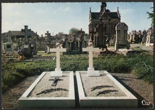 Les deux tombes du maréchal Jean de Lattre de Tassigny et de son fils Bernard.