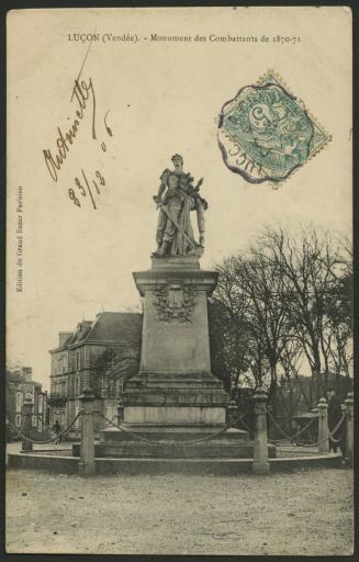 Le monument aux morts de la guerre 1870-1871, situé place Belle-Croix.