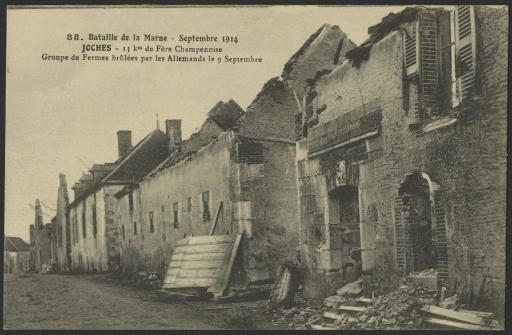 Coizard-Joches. - Fermes brûlées par les Allemands.