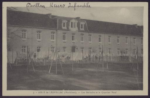 Lesvellec (asile départemental d'aliénés). Séchoir et pavillon neuro infantile ouvert en 1946.