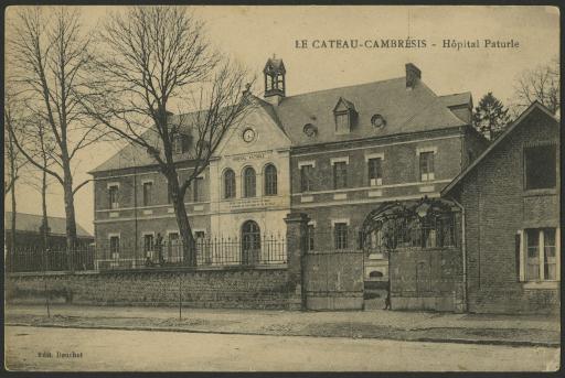 Le Cateau-Cambrésis (hôpital). Façade des bâtiments.