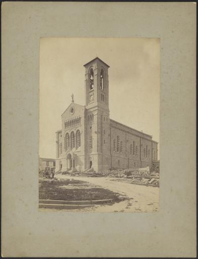 (60 J 477). Eglise de La Bruffière (2 photographies)