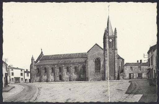 (60 J 477). Eglise de Mortagne-sur-Sèvre (1 carte postale)